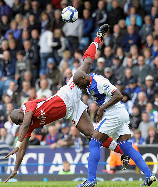 与贡献者 与贡献者